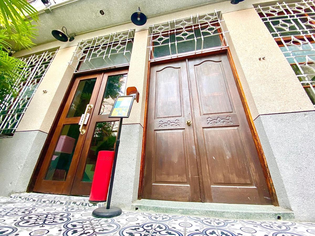 Tsai Yun Inn Tainan Exteriör bild