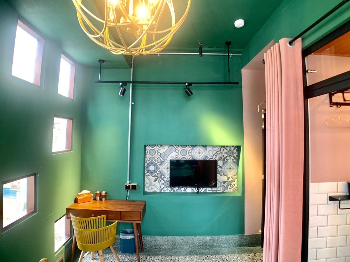 Tsai Yun Inn Tainan Exteriör bild